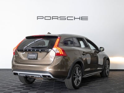 2016 Volvo V60 Cross Country T5