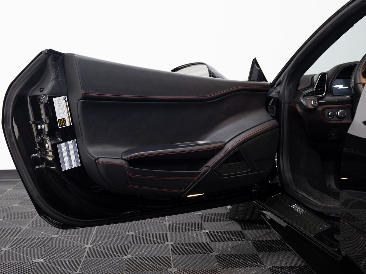 2015 Ferrari 458 Italia Base