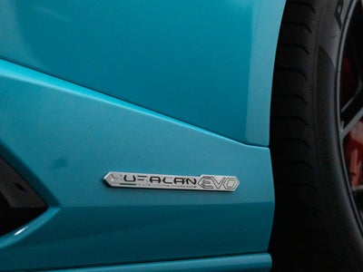 2020 Lamborghini Huracan EVO Base