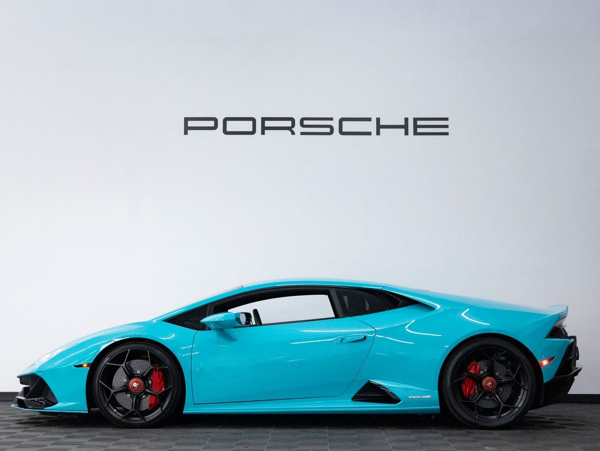 2020 Lamborghini Huracan EVO Base