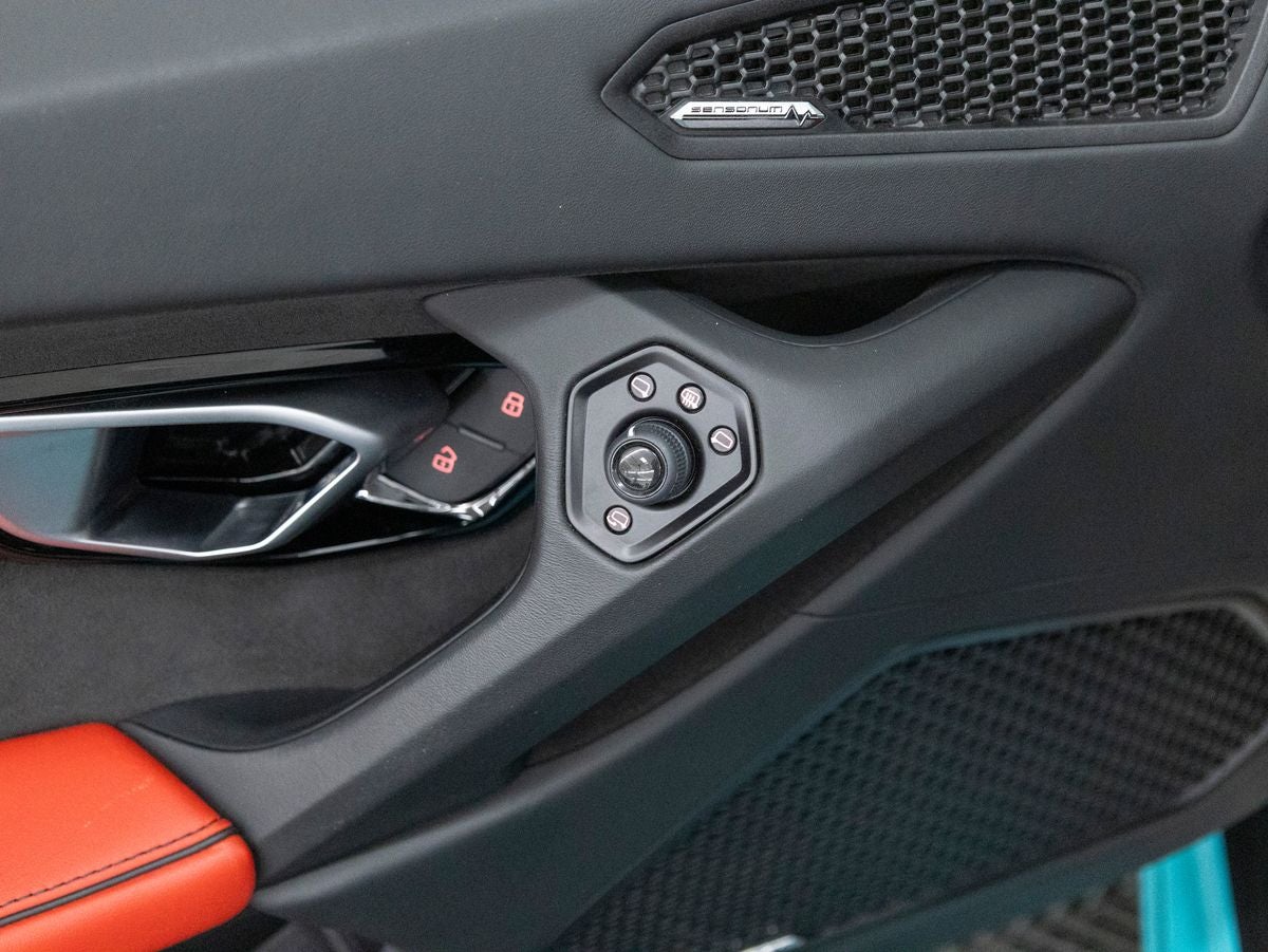 2020 Lamborghini Huracan EVO Base