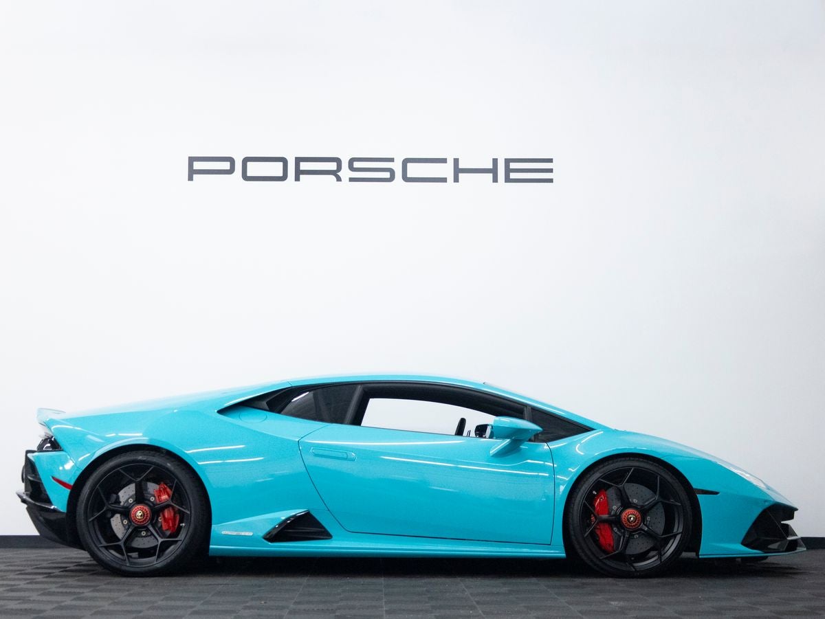 2020 Lamborghini Huracan EVO Base