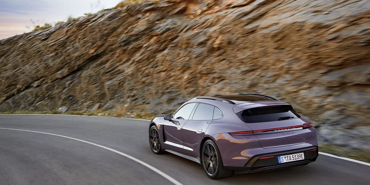 Taycan 4S Sport Turismo Driving Broomfield 